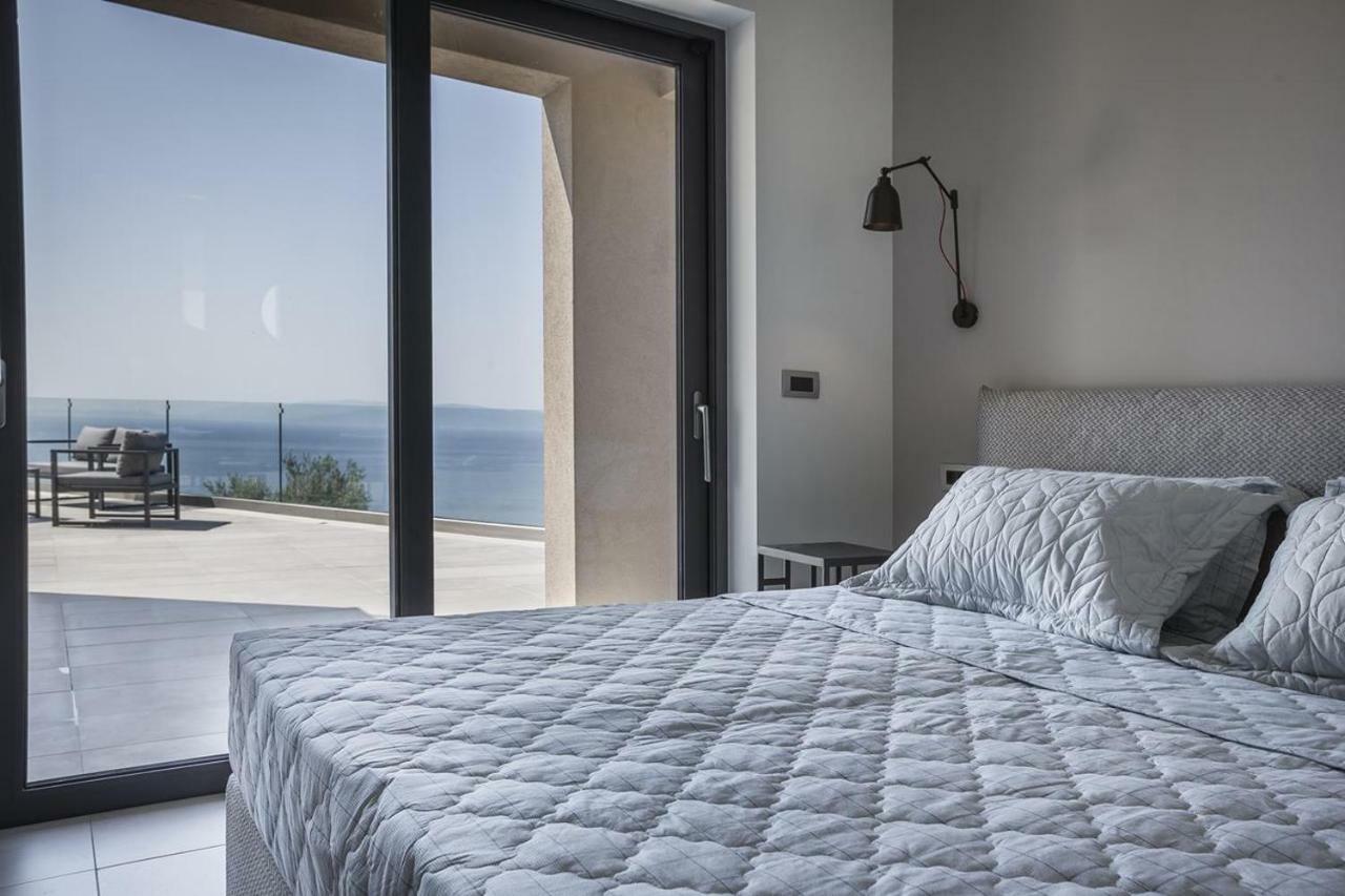 Sun N Sea Kefalonia Villa Livathos  エクステリア 写真