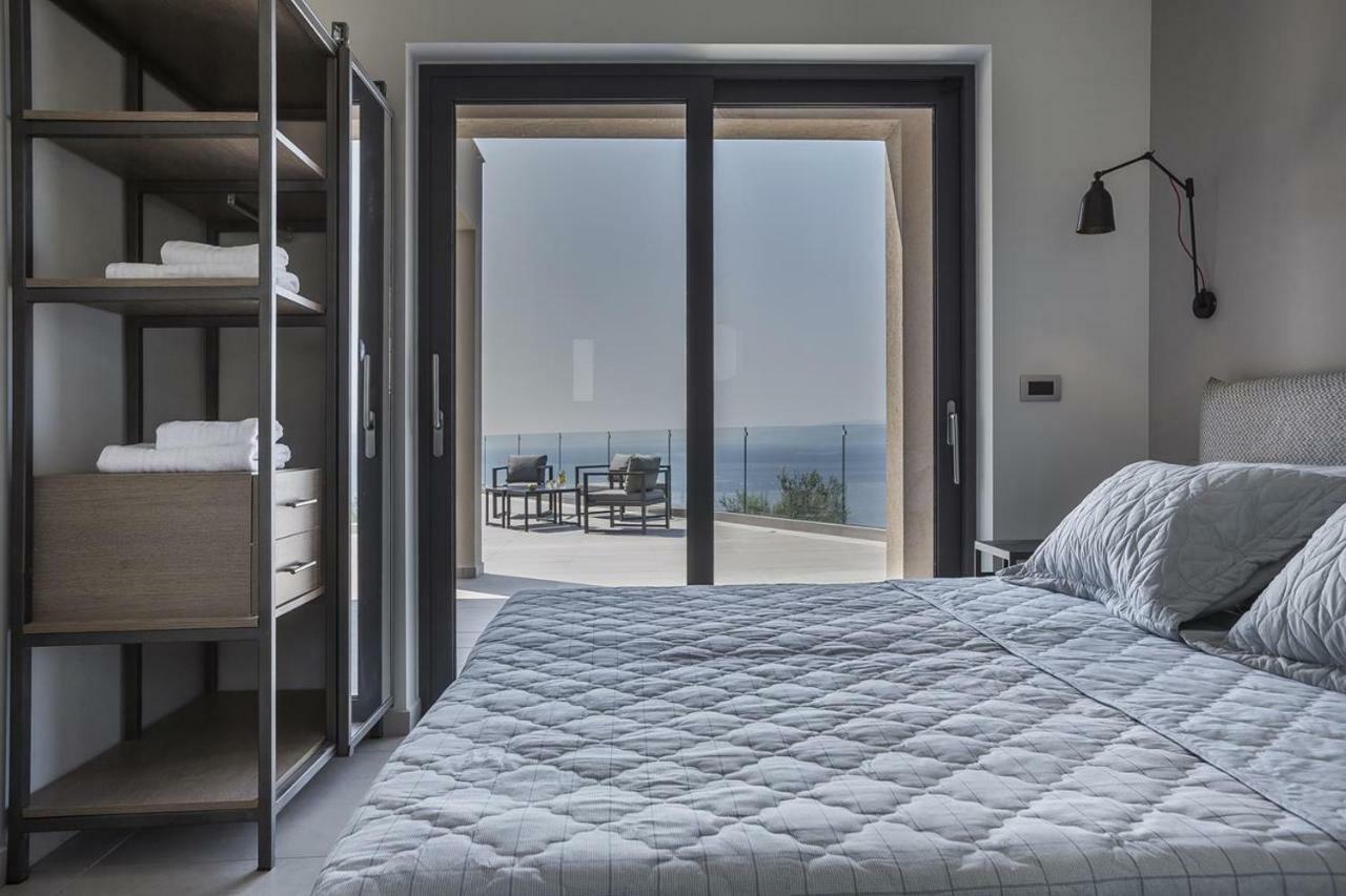 Sun N Sea Kefalonia Villa Livathos  エクステリア 写真